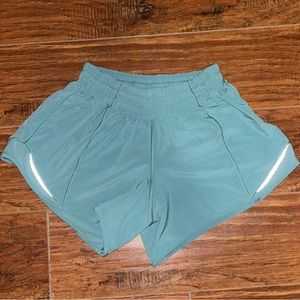 size 2 lululemon hotty hot shorts